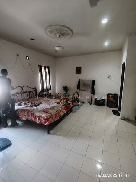 Rumah Teres 2 Tingkat untuk Dijual di Taman Sejahtera (Klang) - Yogesvaran Poovan - Bedroom - PropertyGuru.com.my