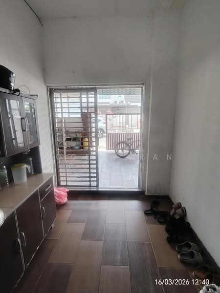 Rumah Teres 2 Tingkat untuk Dijual di Taman Sejahtera (Klang) - Yogesvaran Poovan - Kitchen - PropertyGuru.com.my