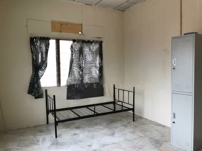 Rumah Banglo untuk Dijual di Seksyen 2 (Petaling Jaya) - Denver Sin - Bedroom - PropertyGuru.com.my