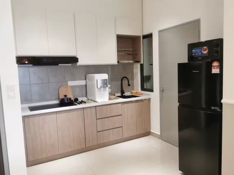 Service Residence for Sale at Bell Suites - Lucus Goh - Kitchen - PropertyGuru.com.my