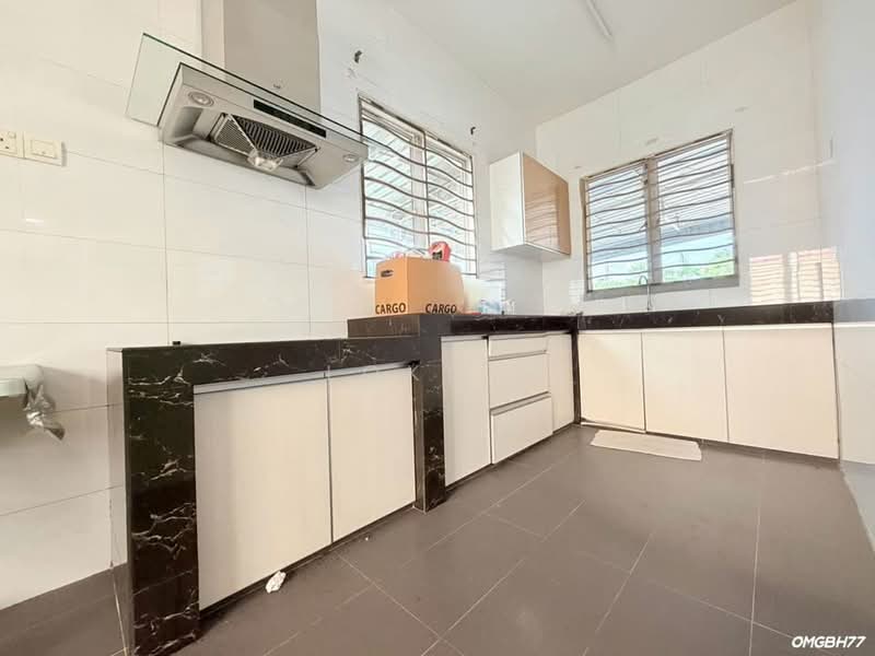 2-storey Terraced House for Sale in Kampung Batu Belah (Klang) - Loke . - Kitchen - PropertyGuru.com.my