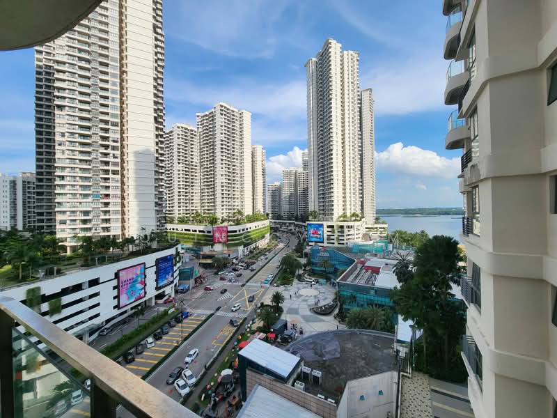 Kondominium untuk Disewa di Royal Strand @ Country Garden Danga Bay - Quinccy Lim - Exterior - PropertyGuru.com.my