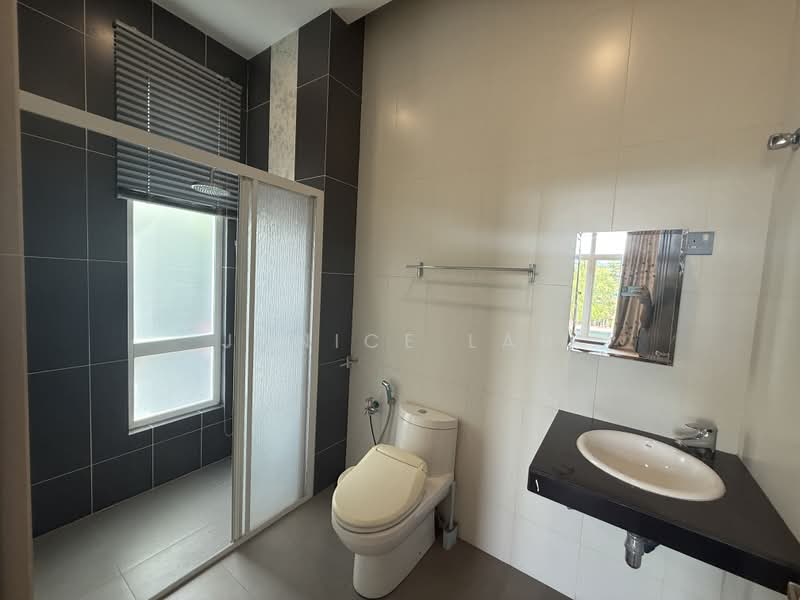 Bungalow for Sale in Bandar Mahkota Cheras (Cheras) - Janice Lau - Bathroom - PropertyGuru.com.my
