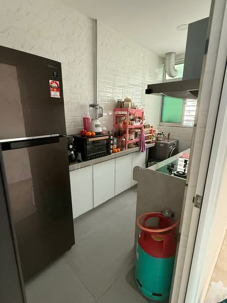 Pangsapuri untuk Dijual di The Rise Collection 3 - HT Sim - Kitchen - PropertyGuru.com.my
