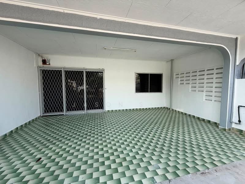 Rumah Teres 1 Tingkat untuk Dijual di Taman Johor (Tampoi) - Jason Sim - Entrance - PropertyGuru.com.my
