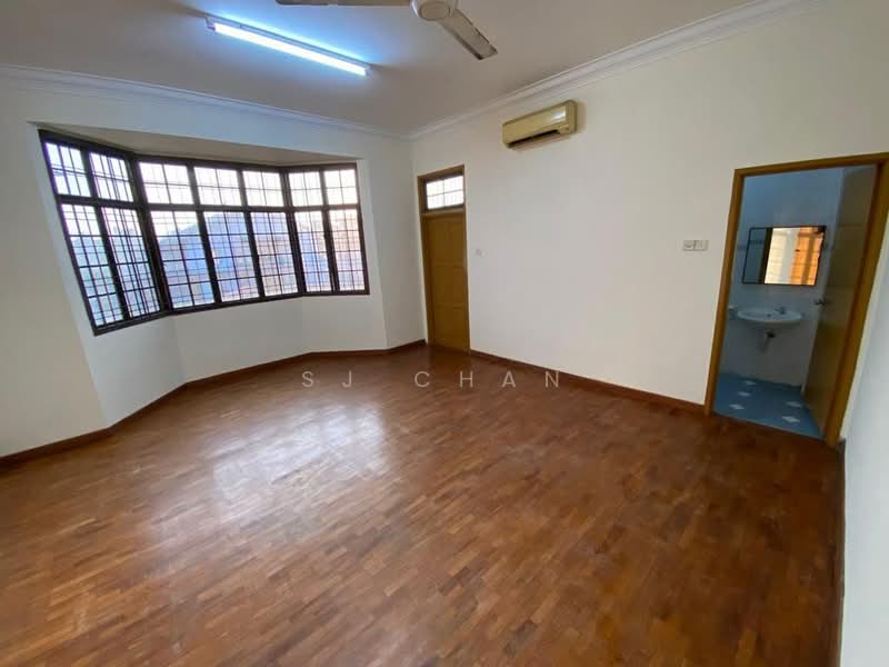 Rumah Teres 2 Tingkat untuk Disewa di Ulu Tiram (Johor) - SJ CHAN - Living Room - PropertyGuru.com.my
