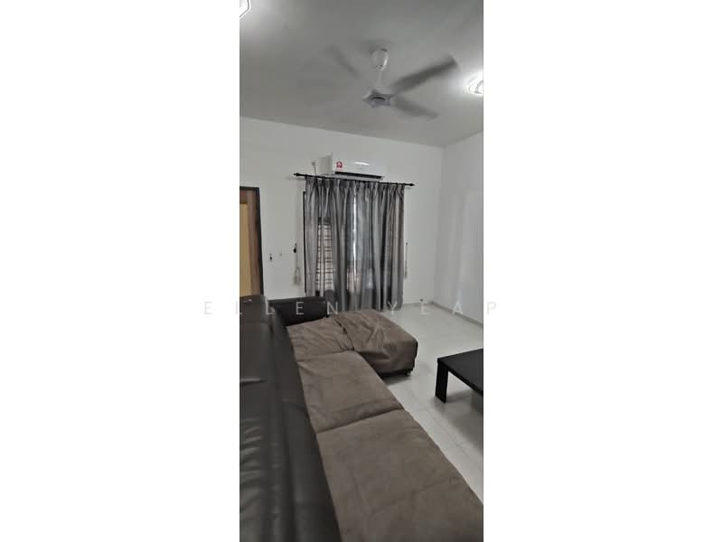 Rumah Teres 2 Tingkat untuk Disewa di Johor Bahru (Johor) - Ellen Yeap - Living Room - PropertyGuru.com.my