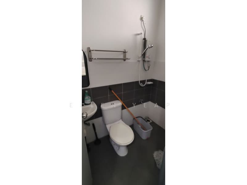 Rumah Teres 2 Tingkat untuk Disewa di Johor Bahru (Johor) - Ellen Yeap - Bathroom - PropertyGuru.com.my
