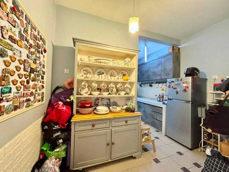 Pangsapuri untuk Dijual di Larai Apartment Presint 6 @ Putrajaya - Hazeman Omar - Kitchen - PropertyGuru.com.my