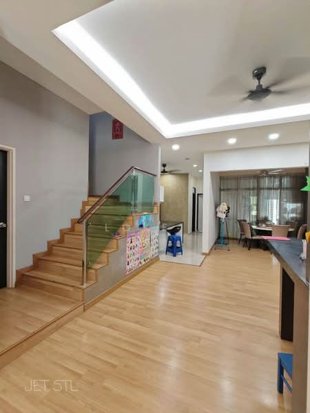 Rumah Teres 2 Tingkat untuk Dijual di Setia Indah 9 (Setia Alam) - Loke . - Living Room - PropertyGuru.com.my