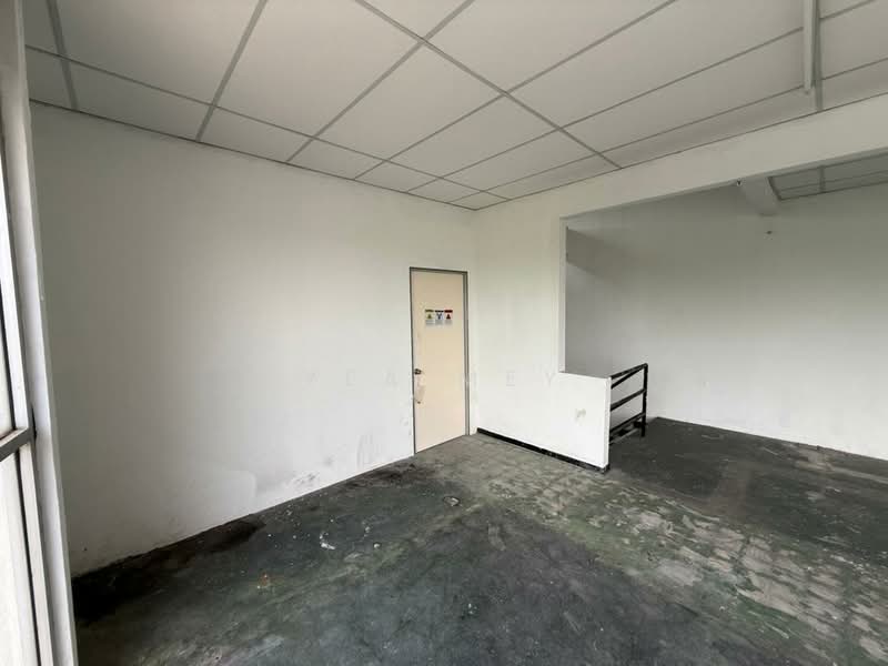 Shop / Office for Rent in SS19 (Subang Jaya) - Yea Mey - Interior - PropertyGuru.com.my