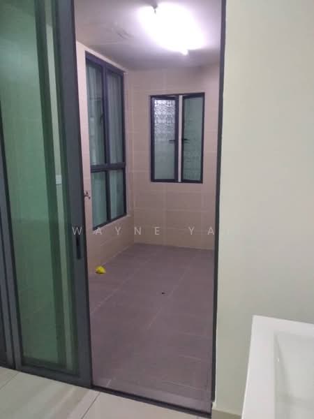 Servis Apartment untuk Dijual di LakePark Residence @ KL North - Wayne Yap - Balcony - PropertyGuru.com.my