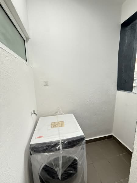 Apartment for Rent at Nadayu 801 - Abby Woo - Balcony - PropertyGuru.com.my