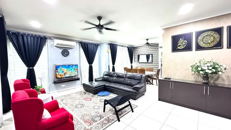 2-storey Terraced House for Sale in Alam Impian (Shah Alam) - Fahim Rustam - Living Room - PropertyGuru.com.my