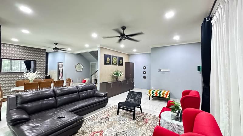 2-storey Terraced House for Sale in Alam Impian (Shah Alam) - Fahim Rustam - Living Room - PropertyGuru.com.my