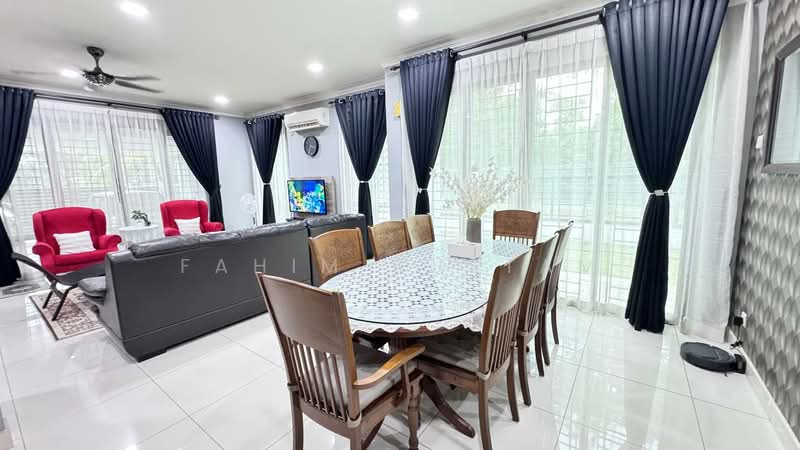 2-storey Terraced House for Sale in Alam Impian (Shah Alam) - Fahim Rustam - Living Room - PropertyGuru.com.my