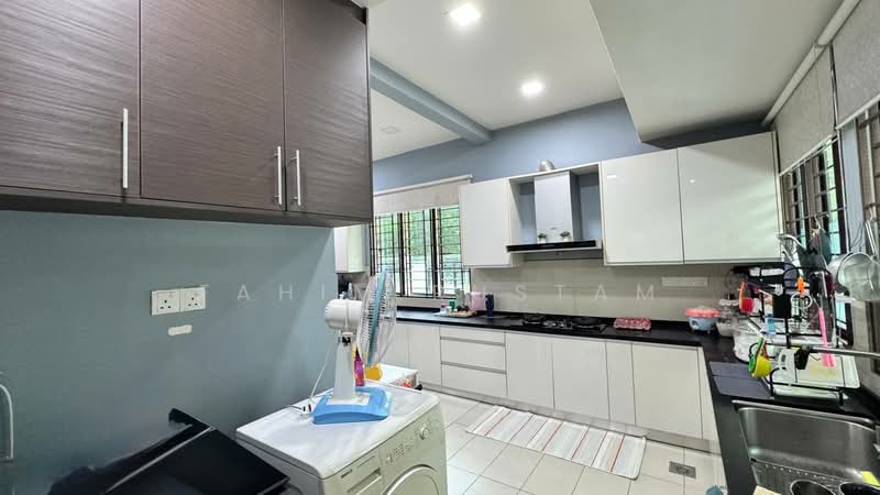 2-storey Terraced House for Sale in Alam Impian (Shah Alam) - Fahim Rustam - Kitchen - PropertyGuru.com.my
