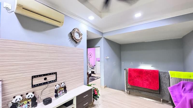 2-storey Terraced House for Sale in Alam Impian (Shah Alam) - Fahim Rustam - Living Room - PropertyGuru.com.my