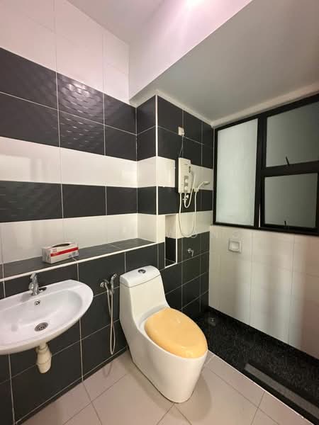 Service Residence for Rent at The Sky Executive Suites - Jack Wong - Bathroom - PropertyGuru.com.my