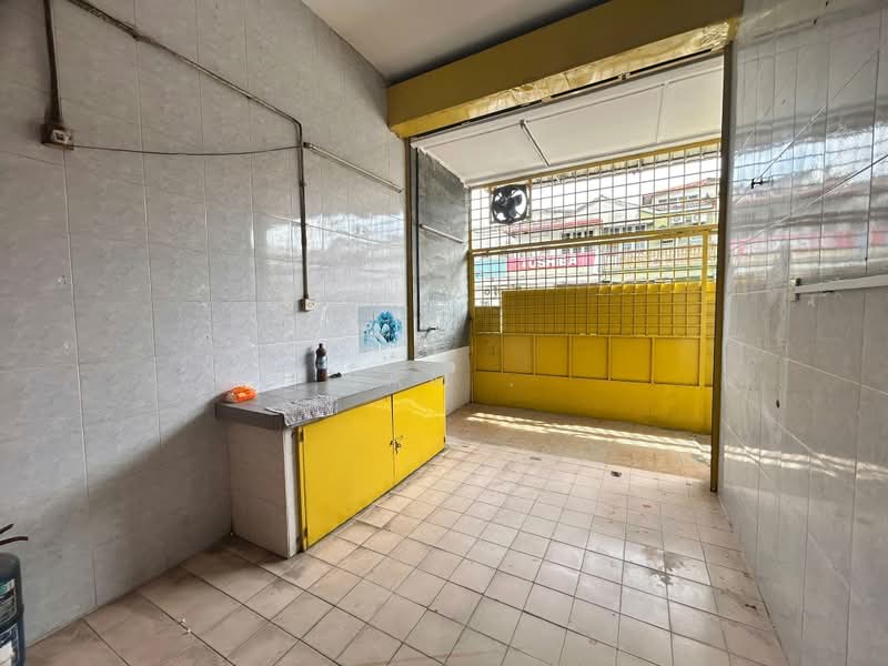 Shop / Office for Sale in Bandar Baru Menglembu (Menglembu) - Sam . - Interior - PropertyGuru.com.my