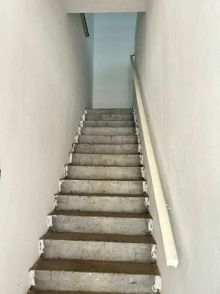 Shop / Office for Sale in Bandar Baru Menglembu (Menglembu) - Sam . - Interior - PropertyGuru.com.my