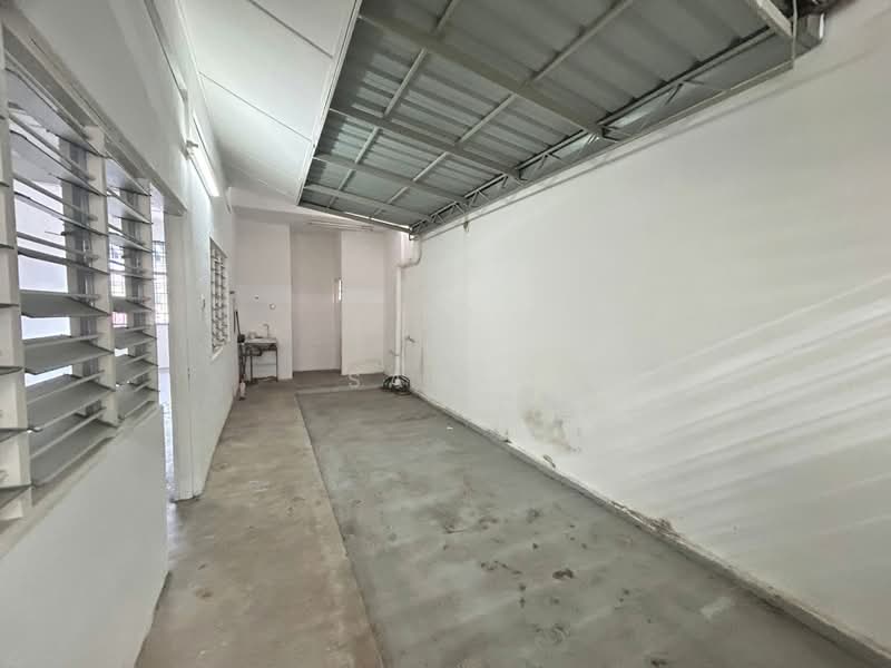 Shop / Office for Sale in Bandar Baru Menglembu (Menglembu) - Sam . - Interior - PropertyGuru.com.my