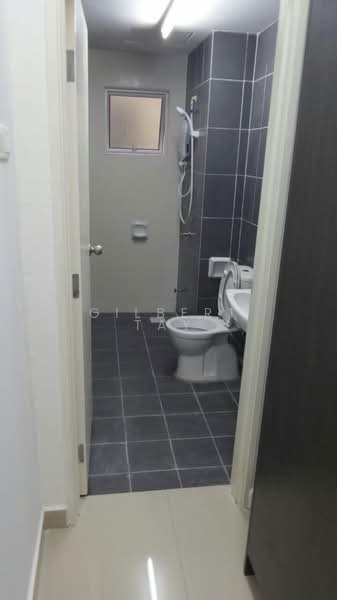 Servis Apartment untuk Disewa di The Arc - Gilbert Tay - Bathroom - PropertyGuru.com.my