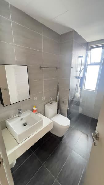 Servis Apartment untuk Disewa di Trion @ KL - Sonny Tan - Bathroom - PropertyGuru.com.my