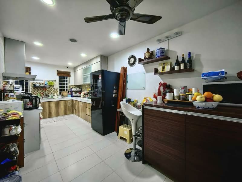 Rumah Teres untuk Dijual di Alam Damai (Cheras) - Danilo Lim - Kitchen - PropertyGuru.com.my