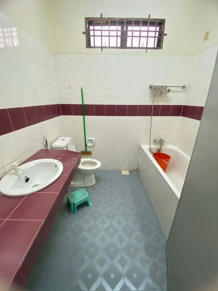 Rumah Teres 2 Tingkat untuk Dijual di Taman Mount Austin (Tebrau) - Coco Lee - Bathroom - PropertyGuru.com.my
