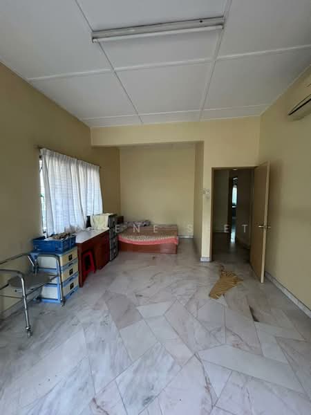 2-storey Terraced House for Sale in Sri Petaling (Kuala Lumpur) - Eugene Seet - Bedroom - PropertyGuru.com.my