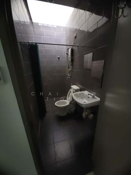 2-storey Terraced House for Rent in Perkampungan Semambu Baru (Kuantan) - Chai Kiew Tiong - Bathroom - PropertyGuru.com.my
