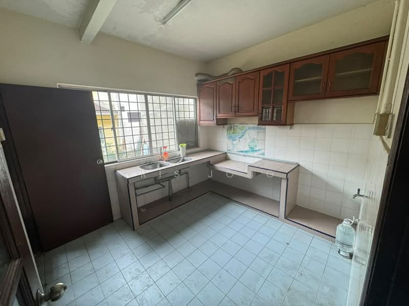 Rumah Teres 2 Tingkat untuk Disewa di Taman Bukit Rawang Jaya (Rawang) - Tris Jong - Kitchen - PropertyGuru.com.my