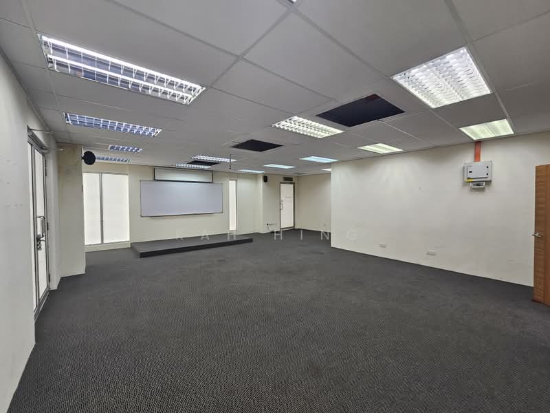 Kedai / Pejabat untuk Disewa di Sungai Besi (Kuala Lumpur) - Kah Hing - Interior - PropertyGuru.com.my