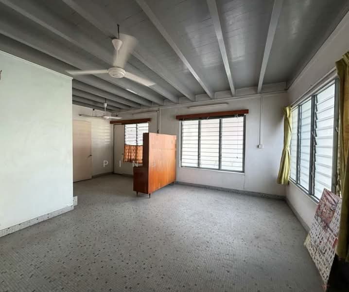 Rumah Teres 2-Tingkat untuk Dijual di Island Park (Jelutong) - Ping Koay - Living Room - PropertyGuru.com.my
