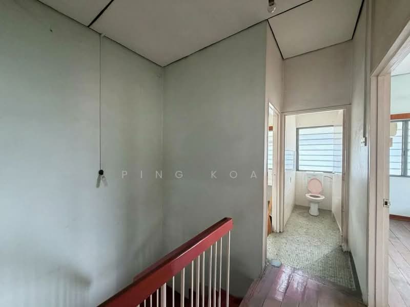 Rumah Teres 2-Tingkat untuk Dijual di Island Park (Jelutong) - Ping Koay - Corridor - PropertyGuru.com.my