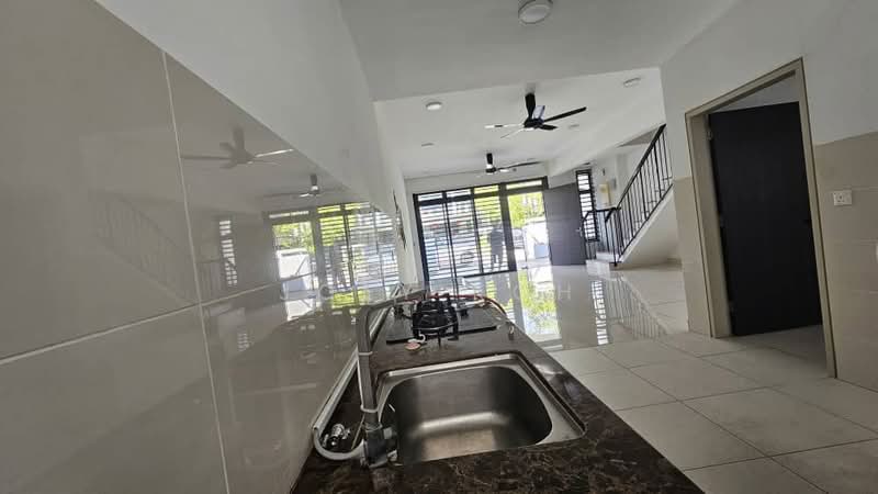 Rumah Teres 2 Tingkat untuk Dijual di Shah Alam (Selangor) - Joey Koh - Kitchen - PropertyGuru.com.my