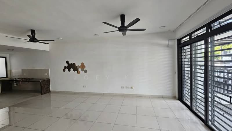 Rumah Teres 2 Tingkat untuk Dijual di Shah Alam (Selangor) - Joey Koh - Living Room - PropertyGuru.com.my