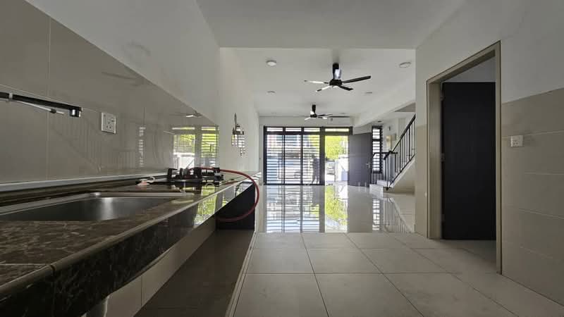Rumah Teres 2 Tingkat untuk Dijual di Shah Alam (Selangor) - Joey Koh - Kitchen - PropertyGuru.com.my