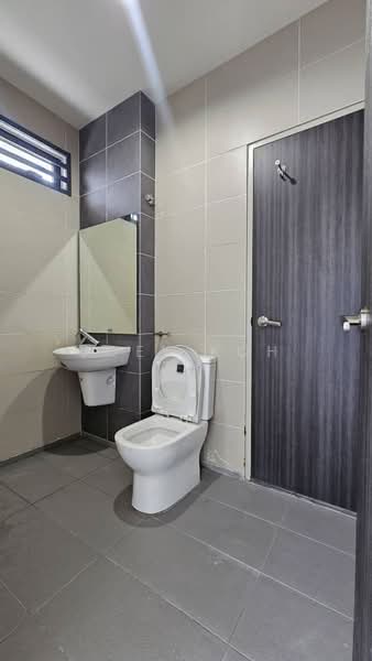 Rumah Teres 2 Tingkat untuk Dijual di Shah Alam (Selangor) - Joey Koh - Bathroom - PropertyGuru.com.my