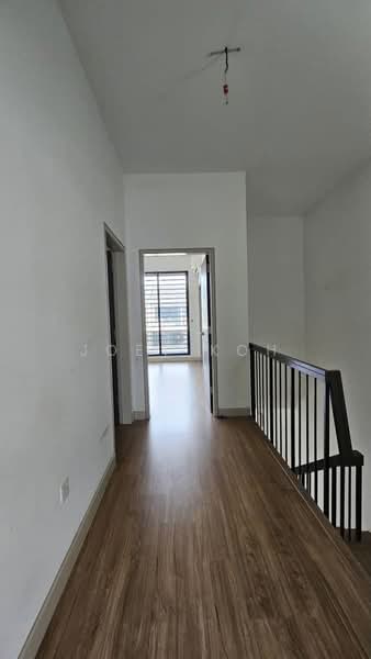 Rumah Teres 2 Tingkat untuk Dijual di Shah Alam (Selangor) - Joey Koh - Corridor - PropertyGuru.com.my