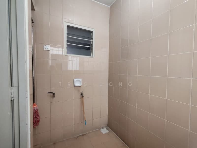 Rumah Flat untuk Dijual di Bandar Country Homes - Tris Jong - Interior - PropertyGuru.com.my