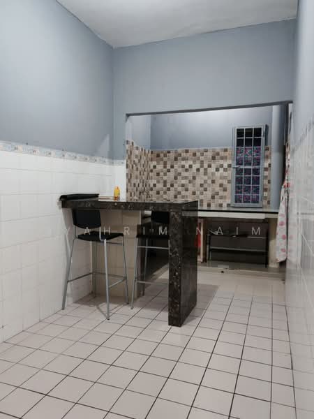 Pangsapuri untuk Dijual di Cengal Apartment - Syahrim Naim - Kitchen - PropertyGuru.com.my