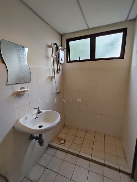 Kondominium untuk Dijual di Palm Spring @ Damansara - Kelvin . - Bathroom - PropertyGuru.com.my