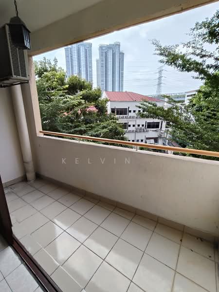 Kondominium untuk Dijual di Palm Spring @ Damansara - Kelvin . - Balcony - PropertyGuru.com.my