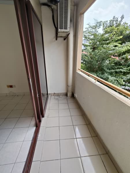 Kondominium untuk Dijual di Palm Spring @ Damansara - Kelvin . - Balcony - PropertyGuru.com.my
