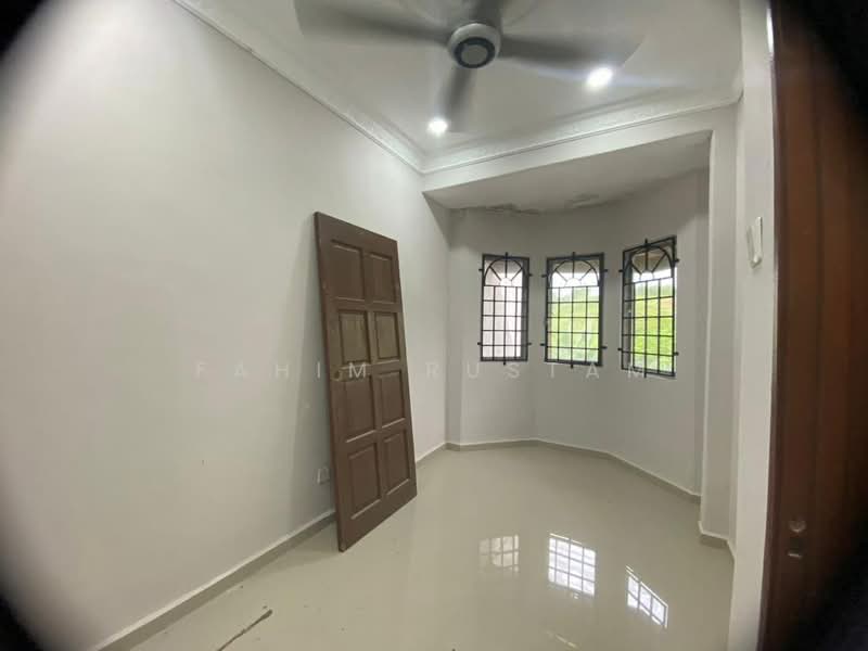 2-storey Terraced House for Sale in Seksyen 27 (Shah Alam) - Fahim Rustam - Interior - PropertyGuru.com.my