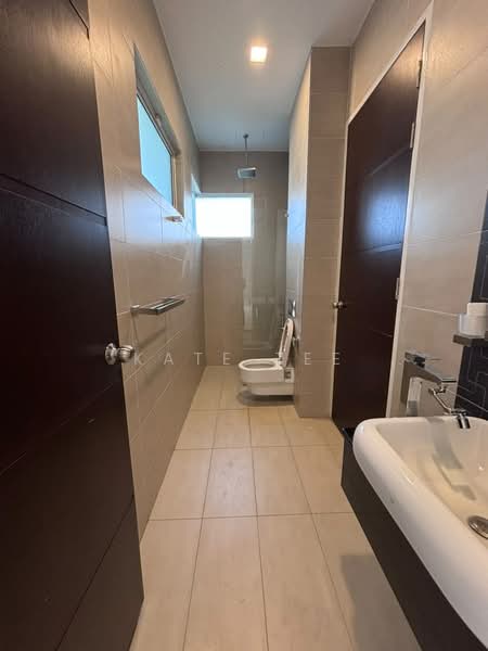 Rumah Banglo untuk Disewa di Iskandar Puteri (Nusajaya) (Johor) - Kate Tee - Bathroom - PropertyGuru.com.my