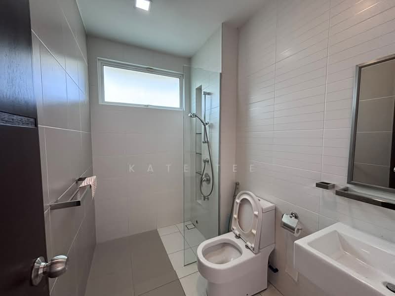 Rumah Banglo untuk Disewa di Iskandar Puteri (Nusajaya) (Johor) - Kate Tee - Bathroom - PropertyGuru.com.my