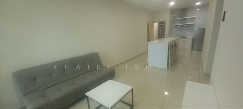 Servis Apartment untuk Disewa di ARC @ Austin Hills - Khairi Ismail - Living Room - PropertyGuru.com.my